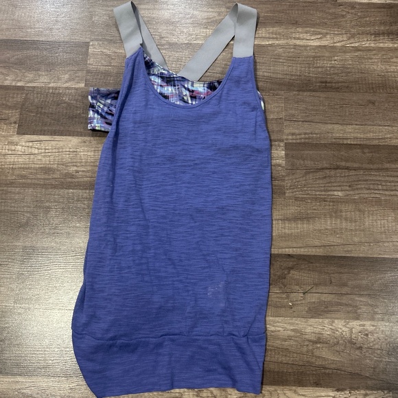 * 🤑💰🤑 3/$10.00 budle item 🤑💰🤑 
Tank top - Picture 1 of 3